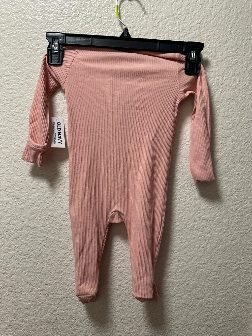 Old navy onesie size 3-6 months